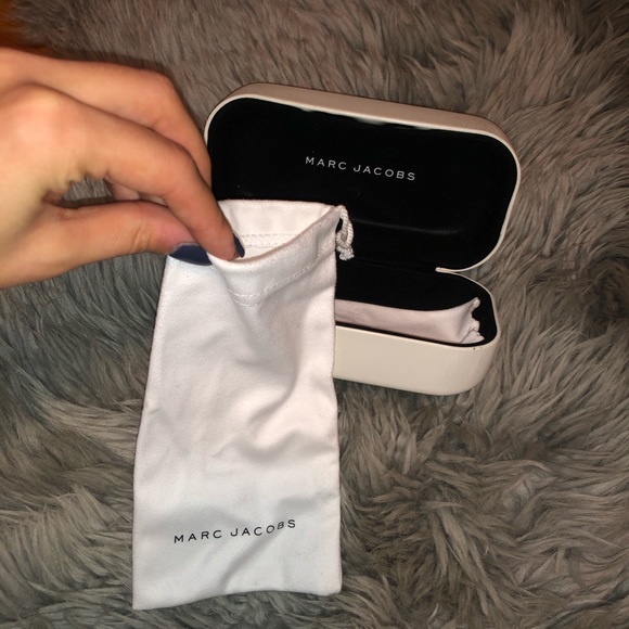 MARC JACOBS Sunglasses🖤 - Picture 7 of 7